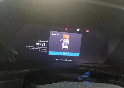 2021 Volvo Xc40 Recharge z USA, uszkodzony, nr VIN YV4ED3UR0M2582001